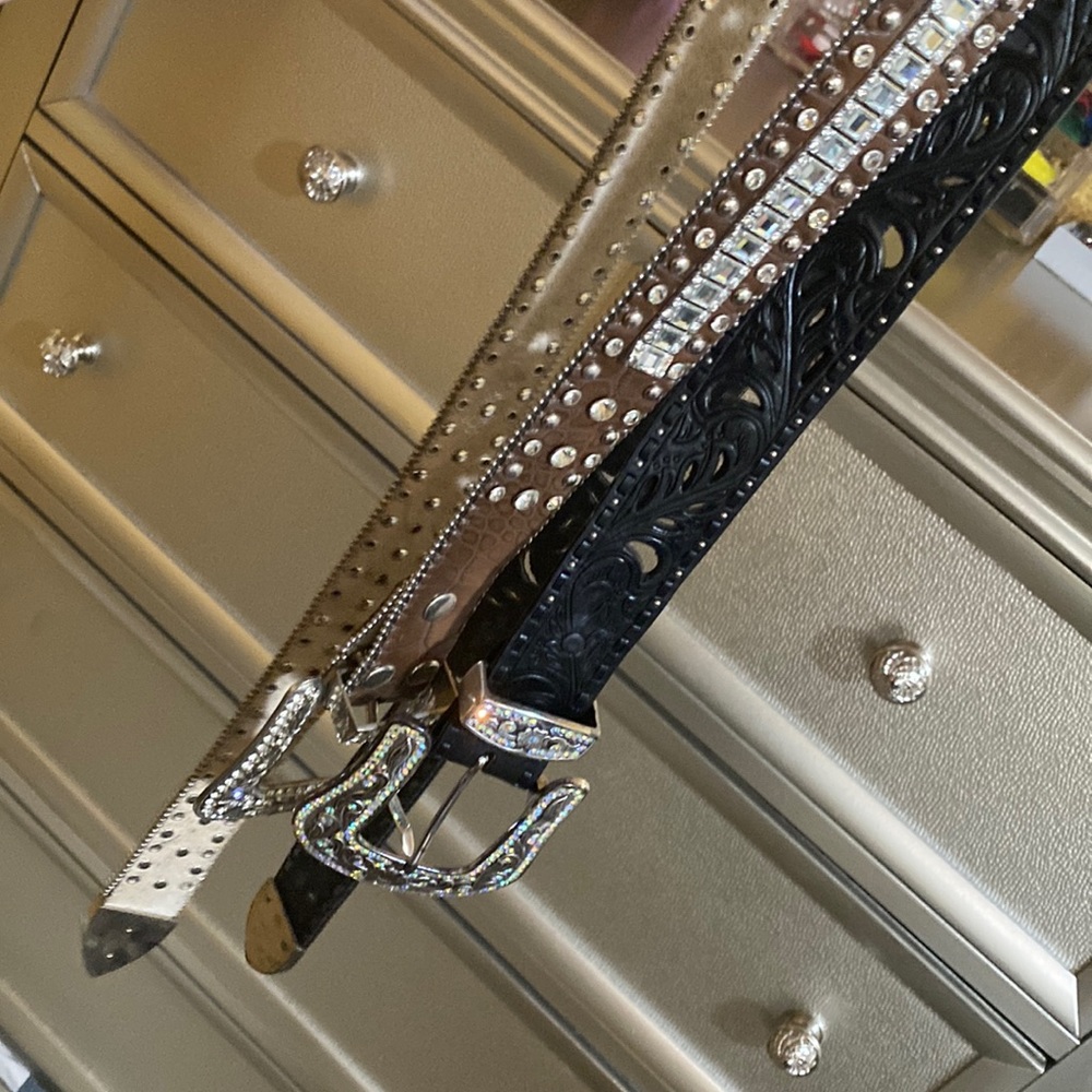 SPARKLY BELTS